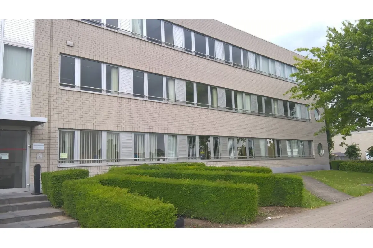 Handelszaak te  huur in Vilvoorde 1800 4987.00€  slaapkamers 438.00m² - Zoekertje 569419