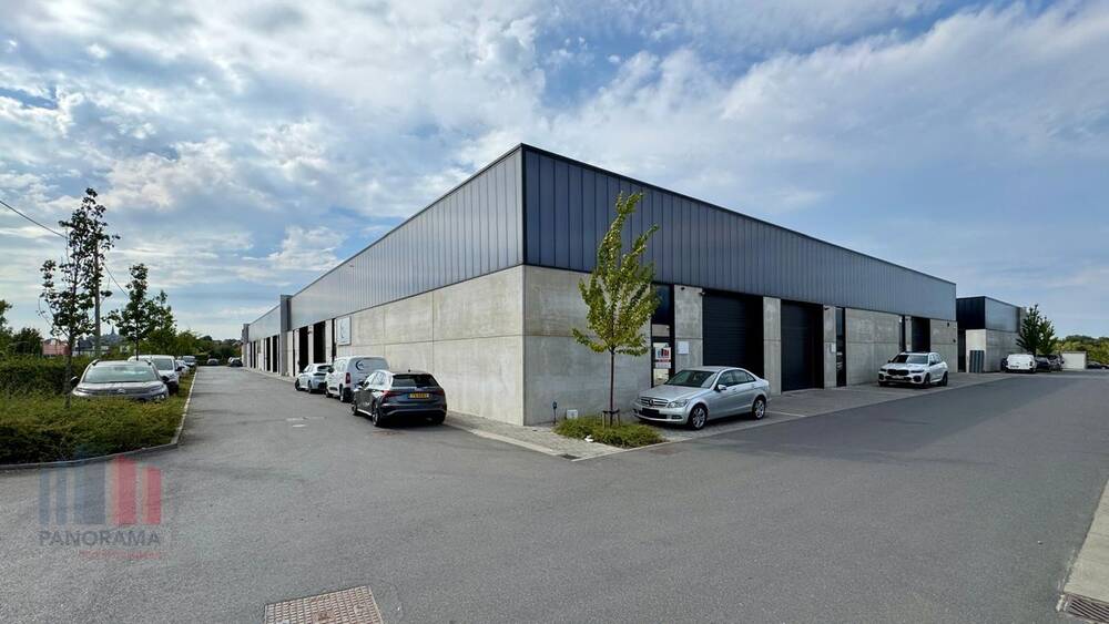 Commerce à louer à Mollem 1730 1600.00€ chambres 203.00m² - Annonce 569426