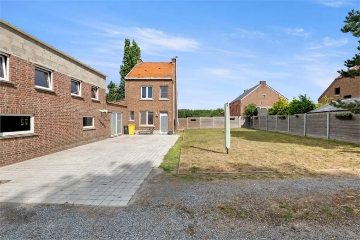 Huis te  koop in Hoeleden 3471 225000.00€ 2 slaapkamers m² - Zoekertje 568802