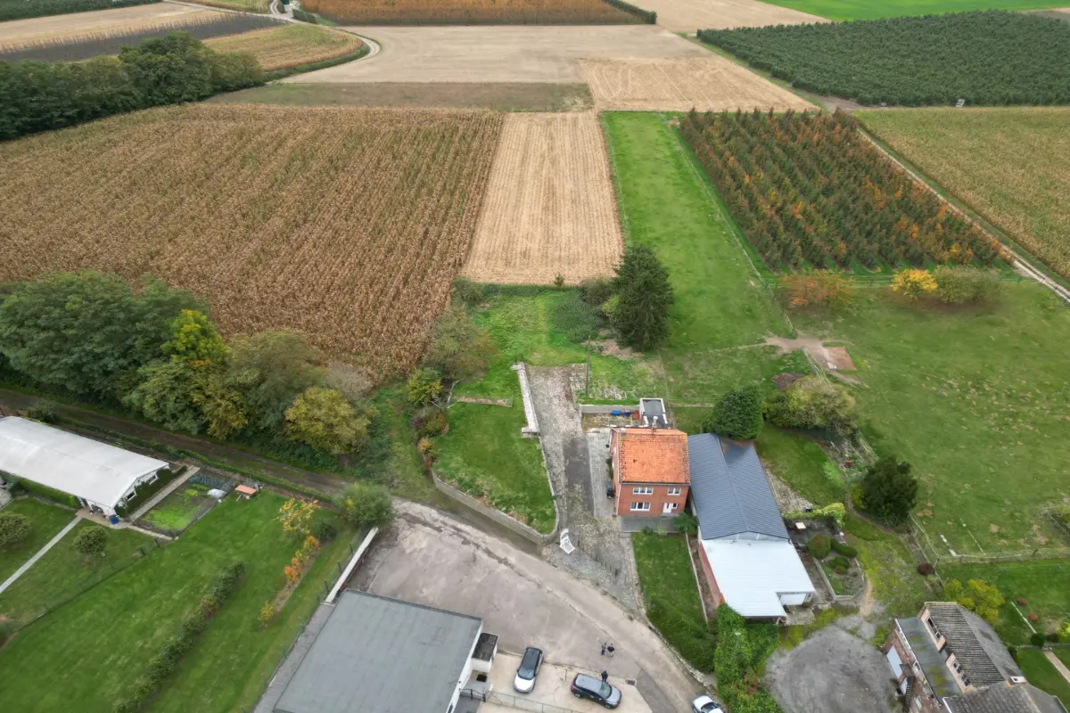 Huis te  koop in Zoutleeuw 3440 220000.00€  slaapkamers 166.00m² - Zoekertje 568862