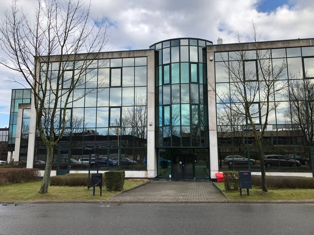 Commerce à louer à Zaventem 1930 1375.00€ chambres m² - Annonce 569417