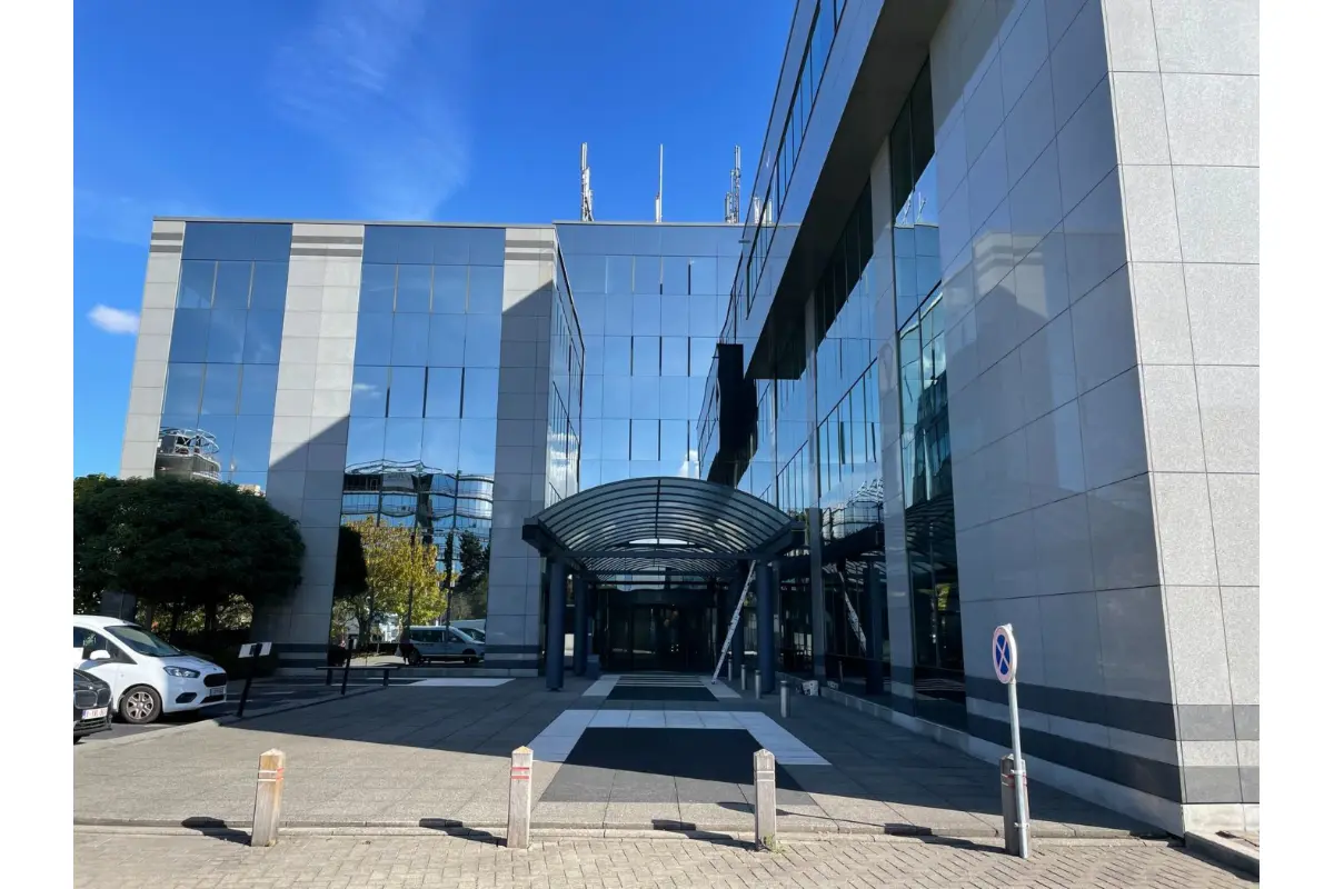 Handelszaak te  huur in Diegem 1831 7609.00€  slaapkamers 794.00m² - Zoekertje 569268