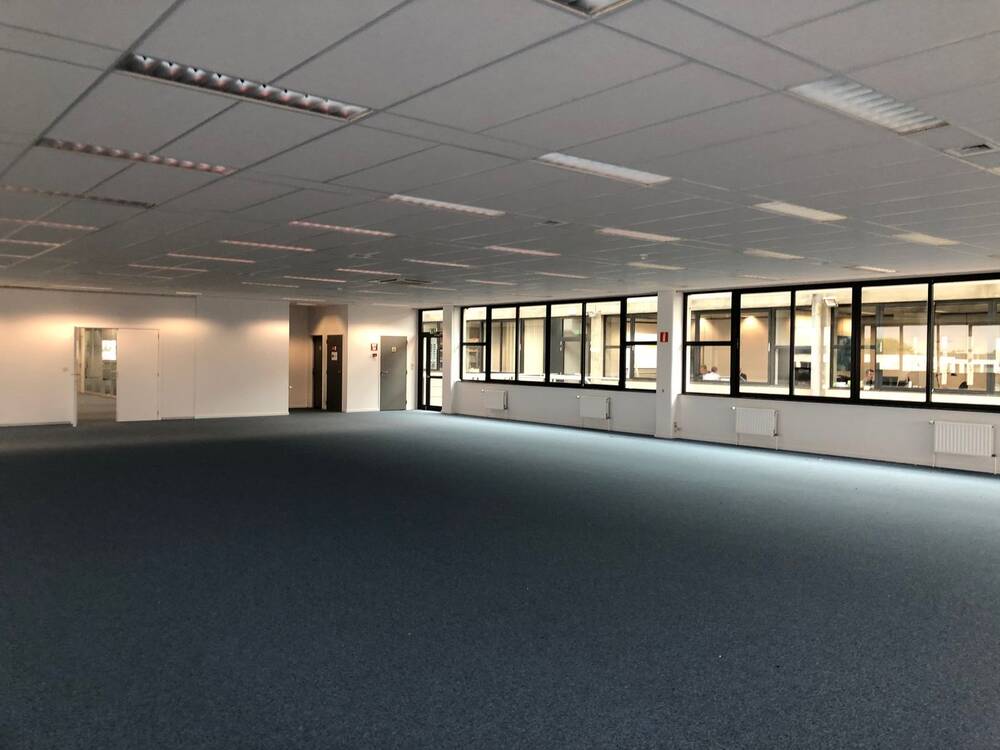 Commerce à louer à Zaventem 1930 7500.00€ chambres 1125.00m² - Annonce 569446