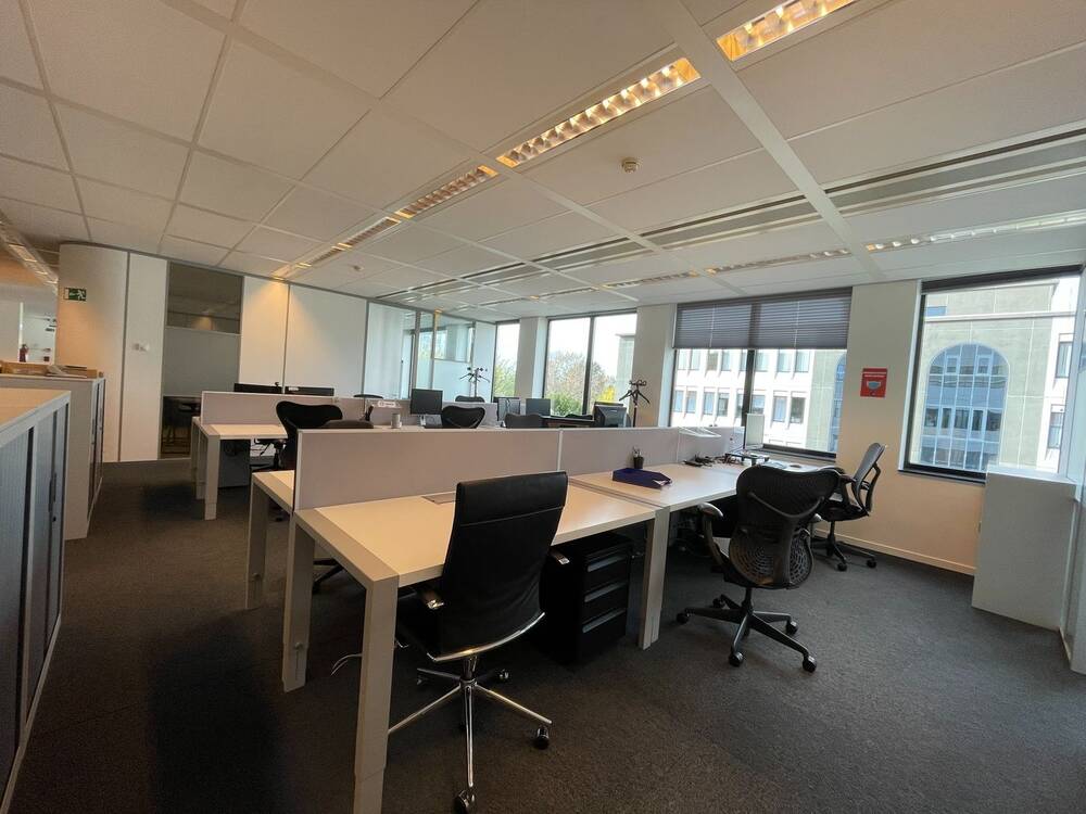 Handelszaak te  huur in Diegem 1831 14557.00€  slaapkamers 1294.00m² - Zoekertje 570662
