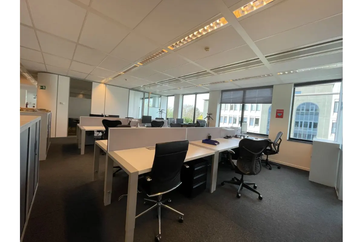 Handelszaak te  huur in Diegem 1831 14557.00€  slaapkamers 1294.00m² - Zoekertje 570662