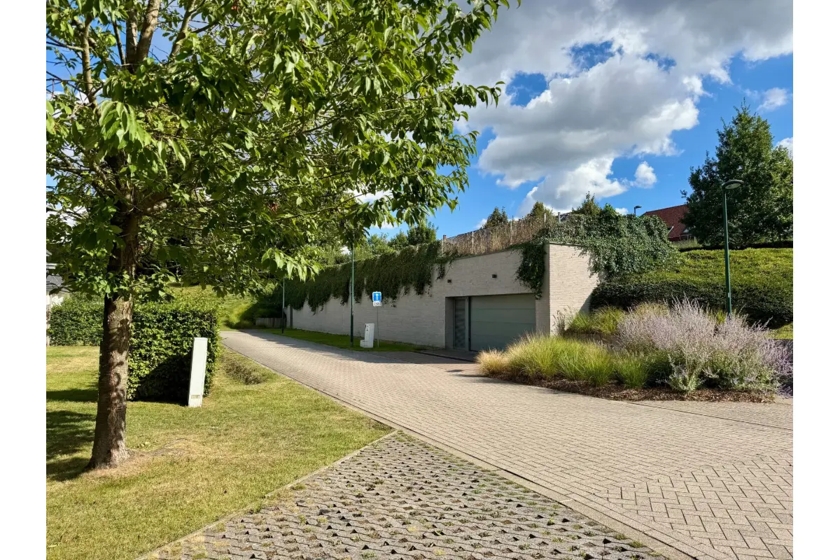 Parking / garage à vendre à Waterloo 1410 25000.00€  chambres m² - Annonce 570940