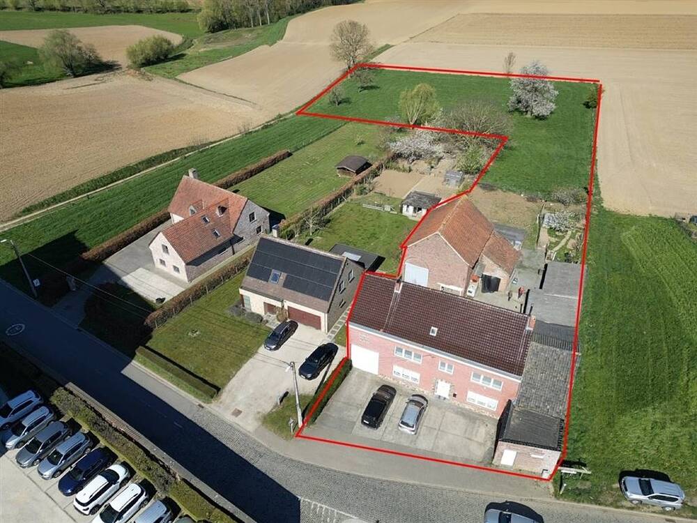 Huis te  koop in Heikruis 1670 499000.00€ 3 slaapkamers 176.00m² - Zoekertje 571108