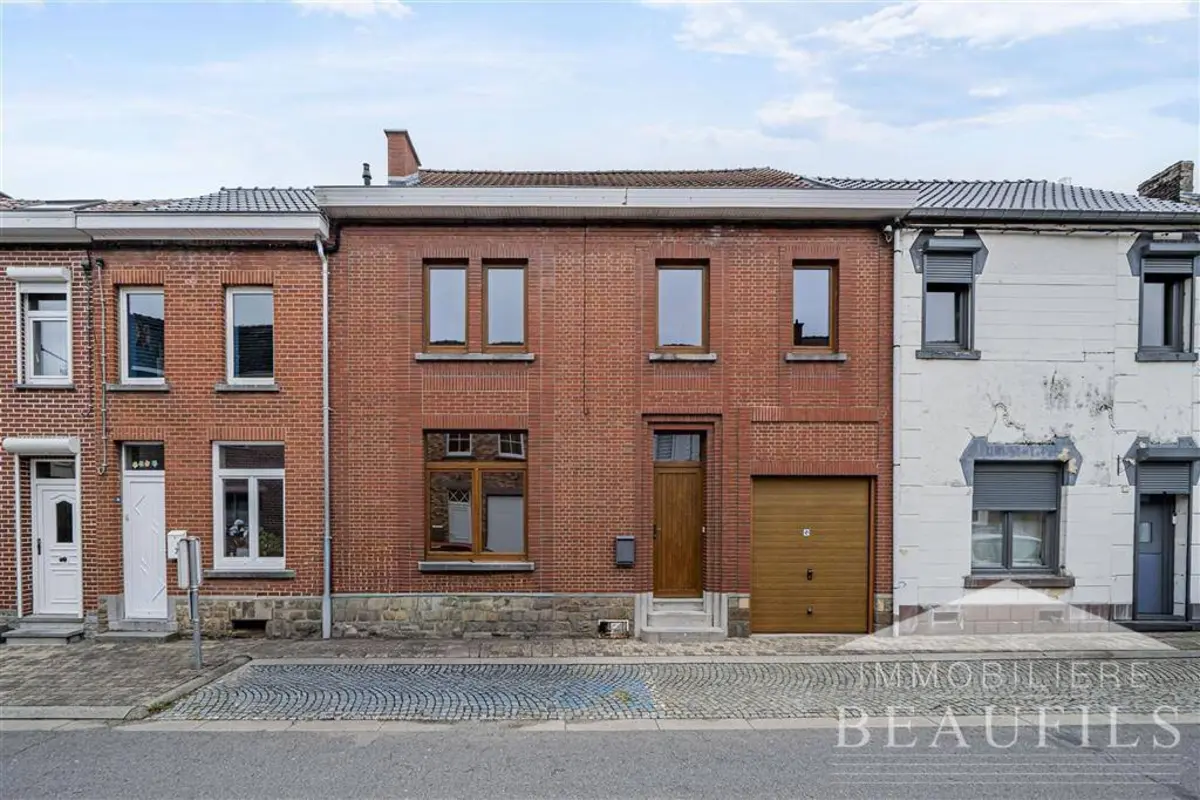 Maison à à Frasnes-lez-Gosselies 6210 235000.00€ 3 chambres 140.00m² - Annonce 571876