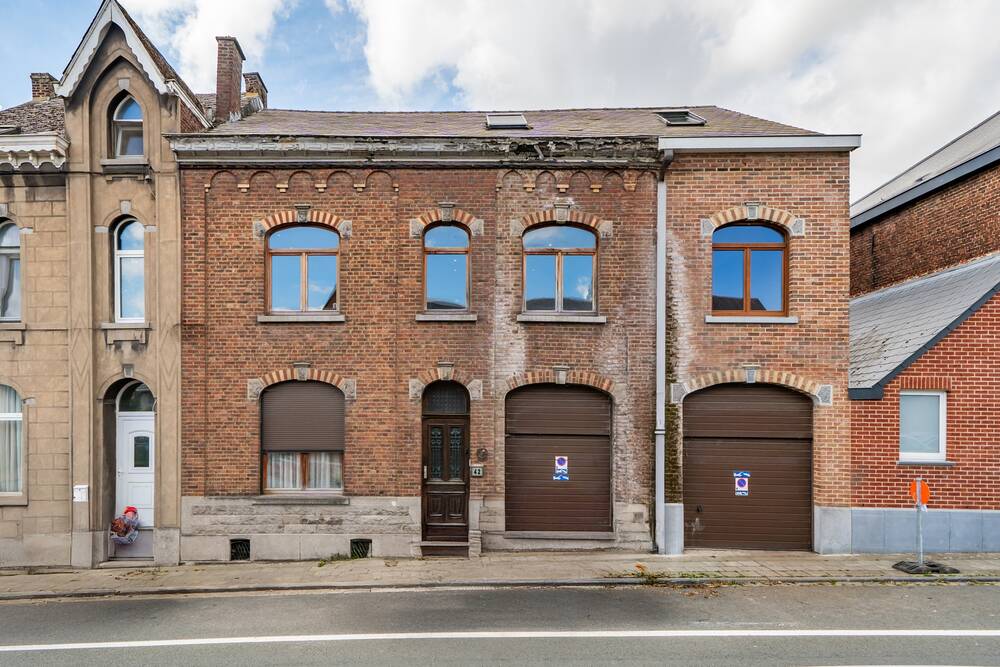 Huis te  in Seneffe 7180 350000.00€ 6 slaapkamers 319.00m² - Zoekertje 572072