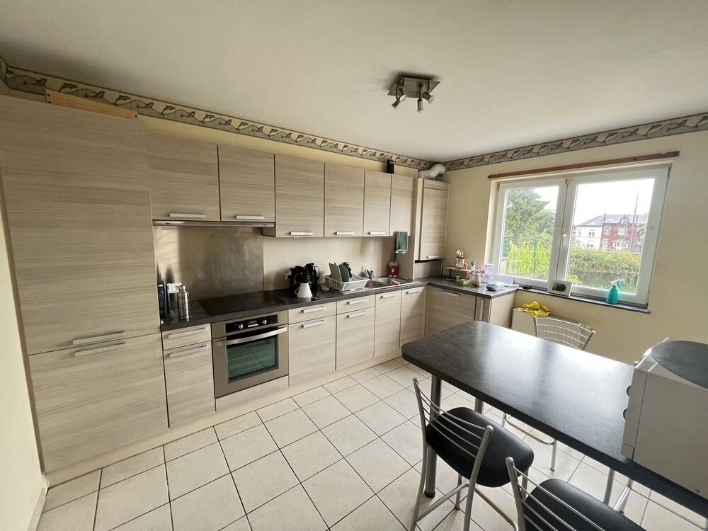 Appartement à à Charleroi 6000 120000.00€ 1 chambres 67.00m² - Annonce 572496