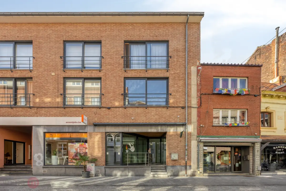 Commerce à louer à Louvain 3000 1400.00€  chambres m² - Annonce 572187