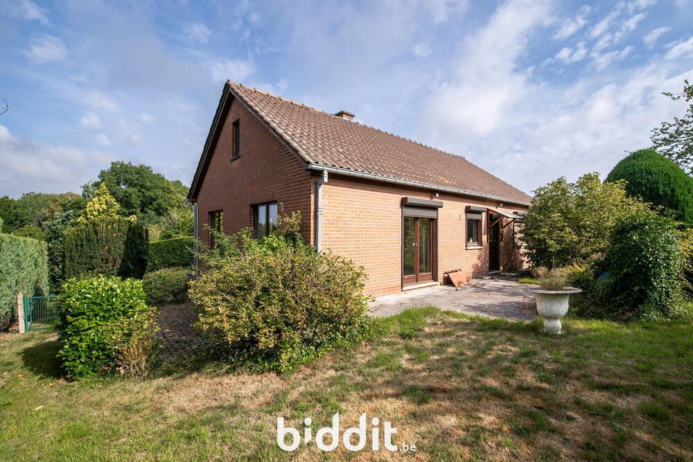 Huis te koop in Bossut-Gottechain 1390 290000.00€ 2 slaapkamers m² - Zoekertje 572721