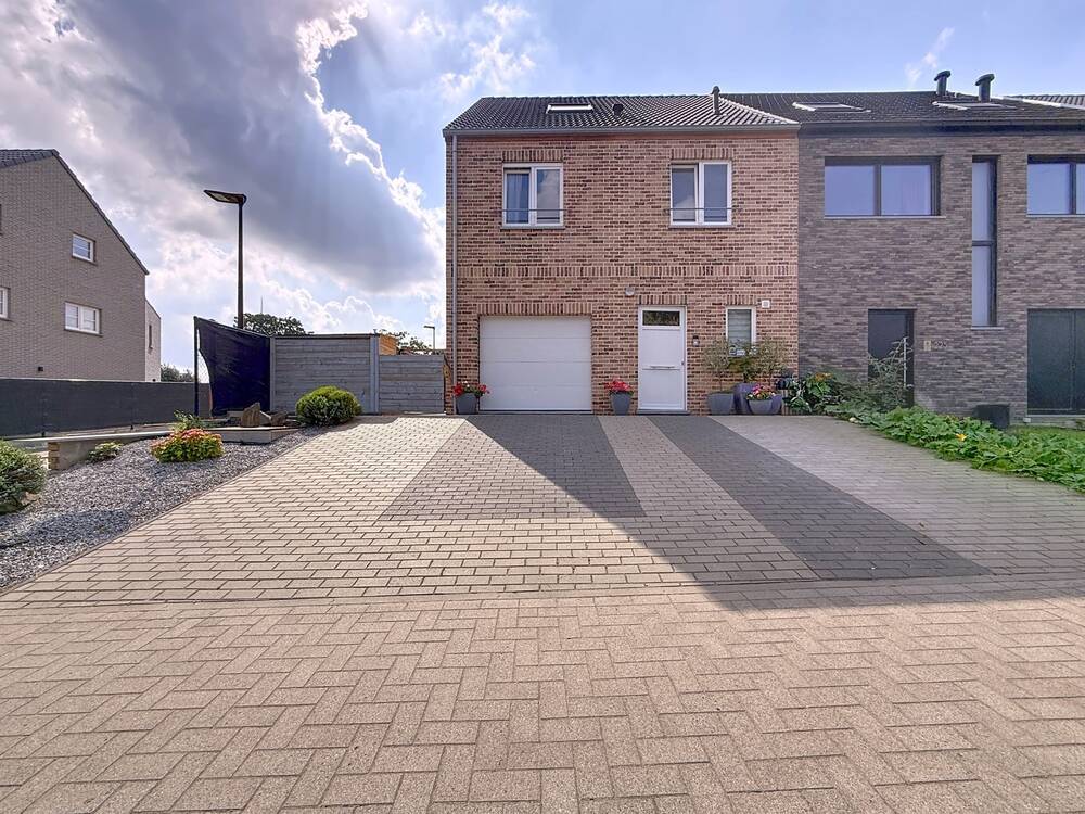 Maison à vendre à Lot 1651 520000.00€ 4 chambres 150.00m² - Annonce 573642