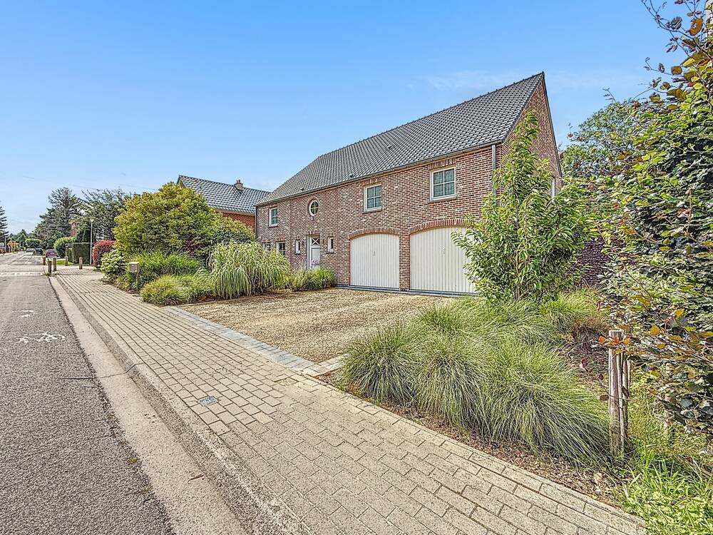 Maison à vendre à Céroux-Mousty 1341 650000.00€ 4 chambres 200.00m² - Annonce 575220