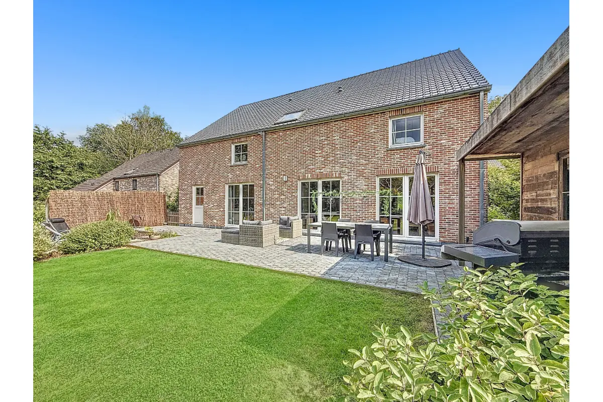 Maison à vendre à Céroux-Mousty 1341 650000.00€ 4 chambres 200.00m² - Annonce 575220