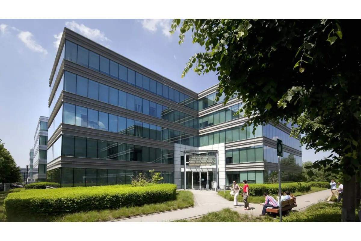 Handelszaak te  huur in Vilvoorde 1800 20834.00€  slaapkamers 2000.00m² - Zoekertje 575556