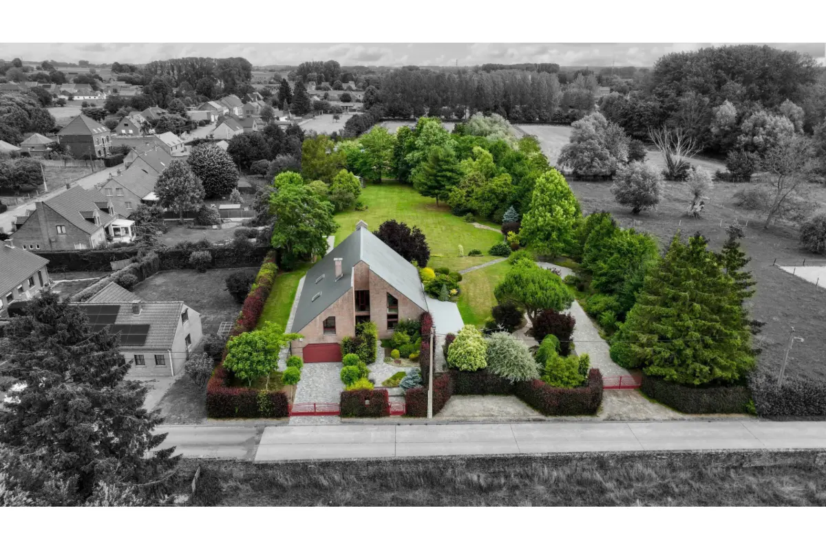 Maison à  à Chièvres 7950 2500.00€ 4 chambres 362.00m² - Annonce 576067