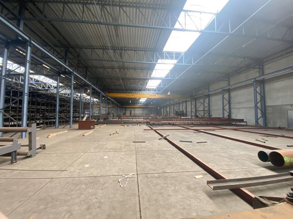Handelszaak te  huur in Tubeke 1480 25000.00€  slaapkamers 6300.00m² - Zoekertje 577050