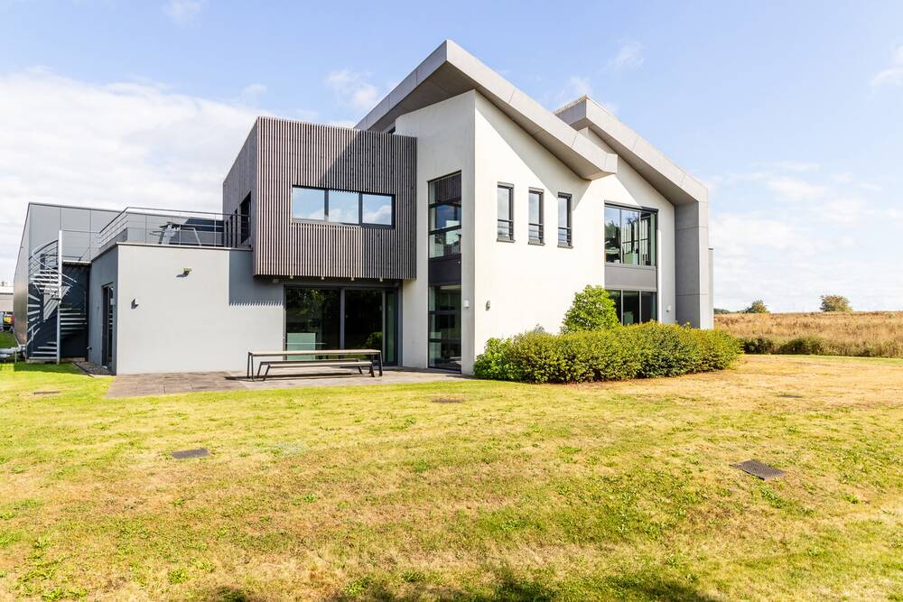 Handelszaak te  huur in Waver 1300 8500.00€  slaapkamers 964.00m² - Zoekertje 577051
