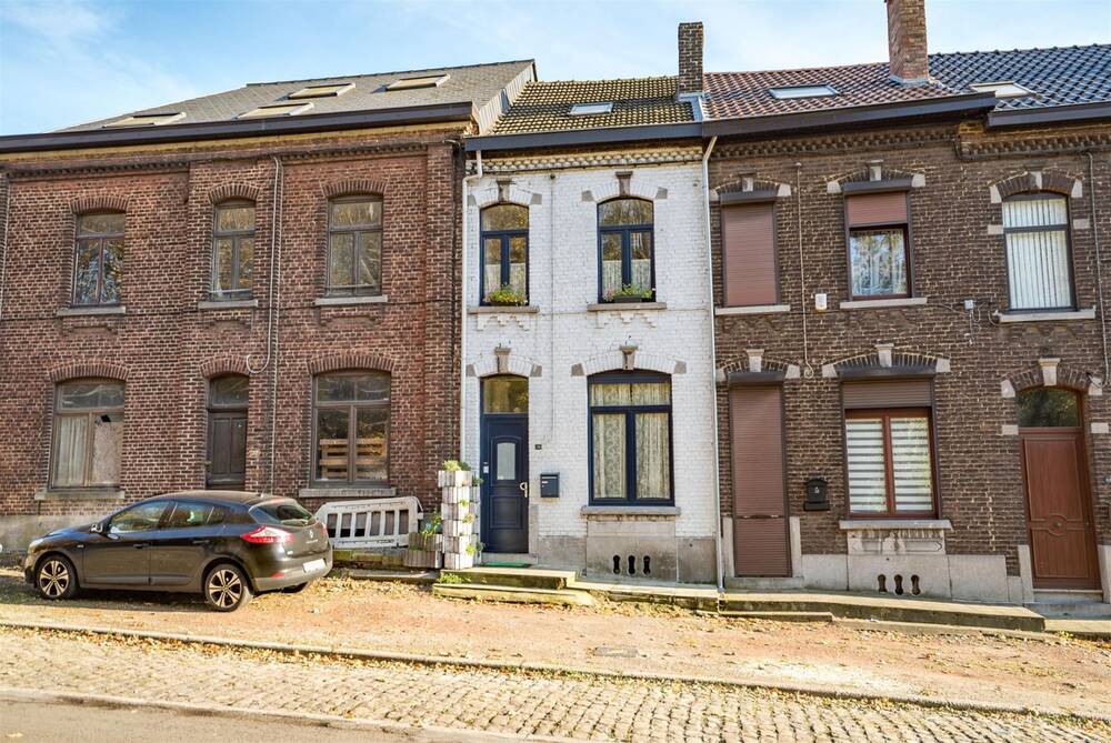Huis te  in Lodelinsart 6042 160000.00€ 3 slaapkamers 145.00m² - Zoekertje 576688