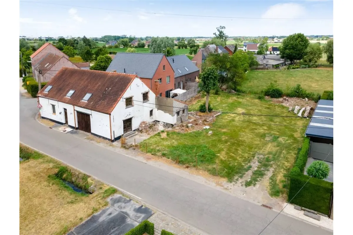 Huis te  koop in Kapelle-op-den-Bos 1880 349000.00€ 5 slaapkamers 272.00m² - Zoekertje 577308