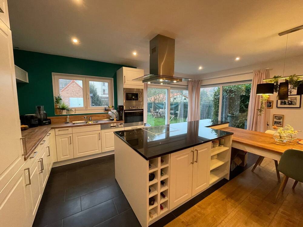 Maison à à Uccle 1180 1950.00€ 3 chambres 144.00m² - Annonce 578015
