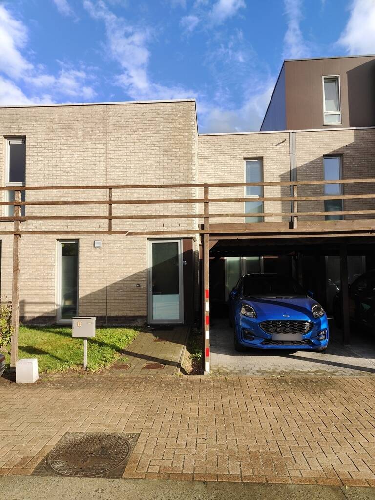 Huis te  huur in Opwijk 1745 1100.00€ 2 slaapkamers 120.00m² - Zoekertje 602987