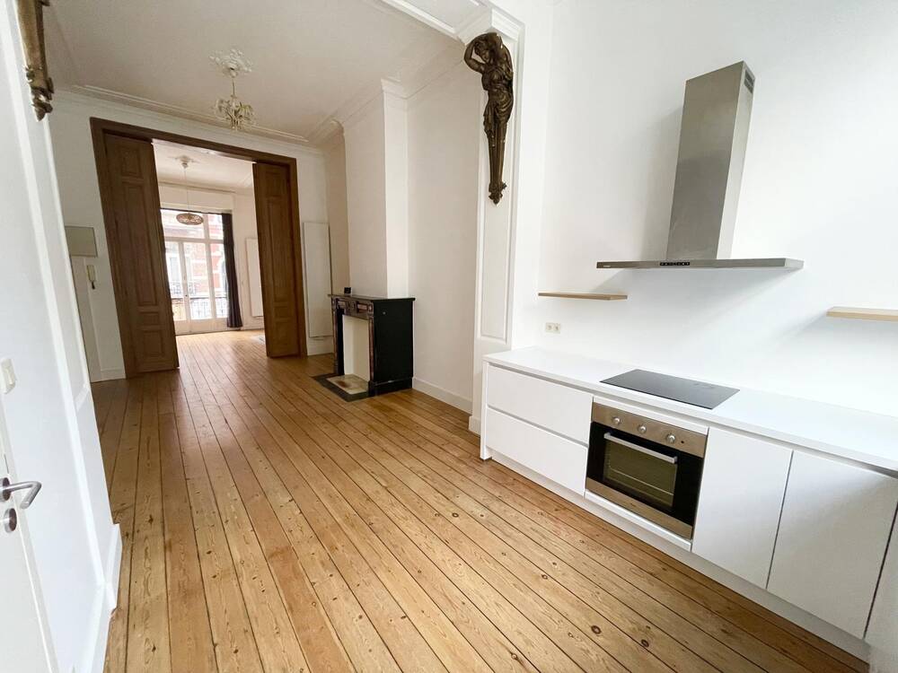 Rez-de-chaussée à à Bruxelles 1000 900.00€ 1 chambres 60.00m² - Annonce 578638