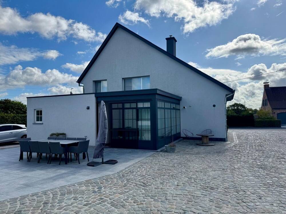 Villa te  huur in Merchtem 1785 1800.00€ 3 slaapkamers m² - Zoekertje 578760