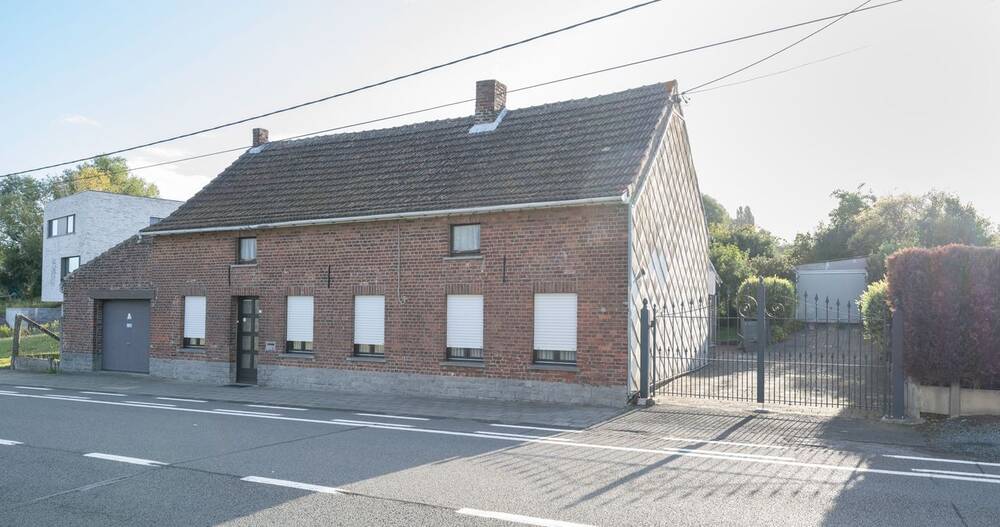 Villa te  koop in Herfelingen 1540 315000.00€ 4 slaapkamers 232.00m² - Zoekertje 579787
