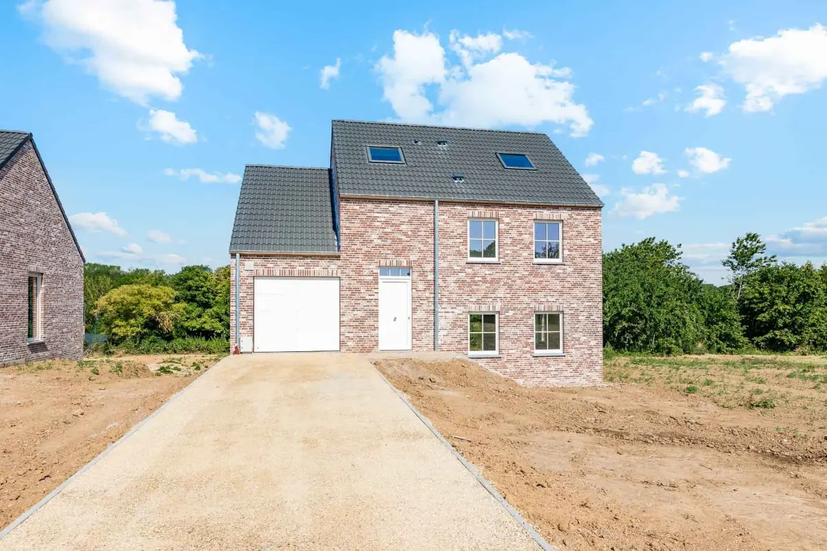 Maison à vendre à Orp-le-Grand 1350 0.00€ 4 chambres 219.00m² - Annonce 579522