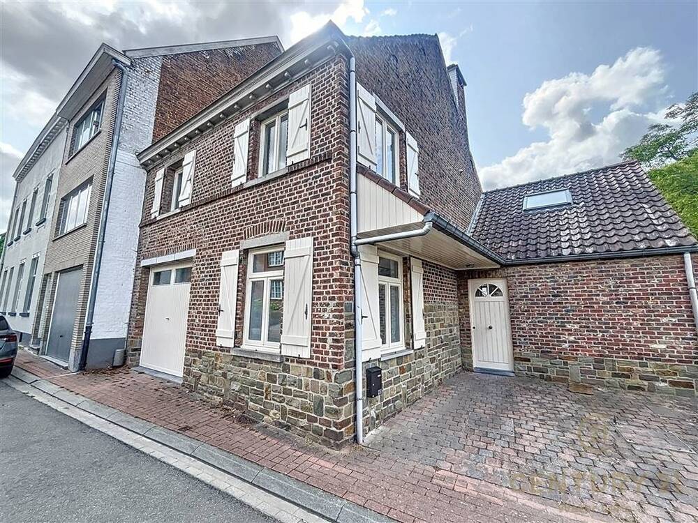 Maison à louer à Rhode-Saint-Genese 1640 2100.00€ 5 chambres 190.00m² - Annonce 580440