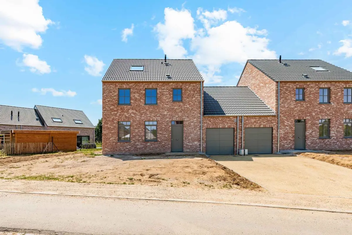 Maison à vendre à Orp-le-Grand 1350 0.00€ 4 chambres 218.00m² - Annonce 579525