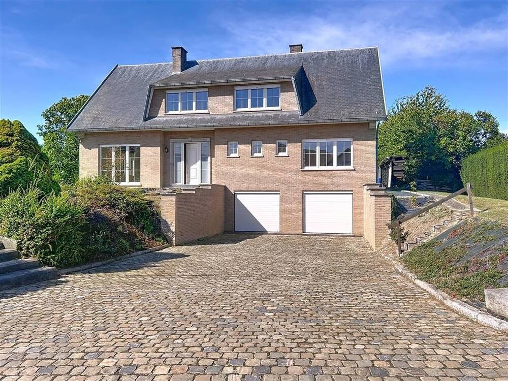 Maison à vendre à Orp-le-Grand 1350 625000.00€ 4 chambres 220.00m² - Annonce 580369