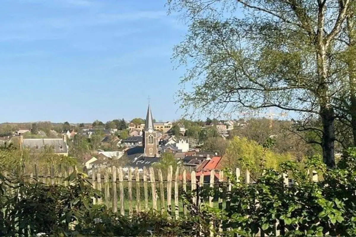 Appartement te  huur in Sint-Genesius-Rode 1640 2200.00€ 3 slaapkamers 150.00m² - Zoekertje 624553