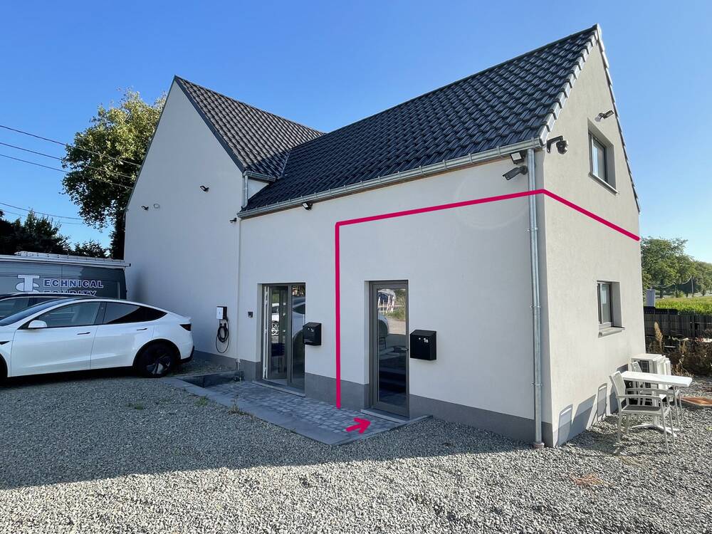 Commerce à  à Bassilly 7830 484.00€  chambres 14.00m² - Annonce 582677