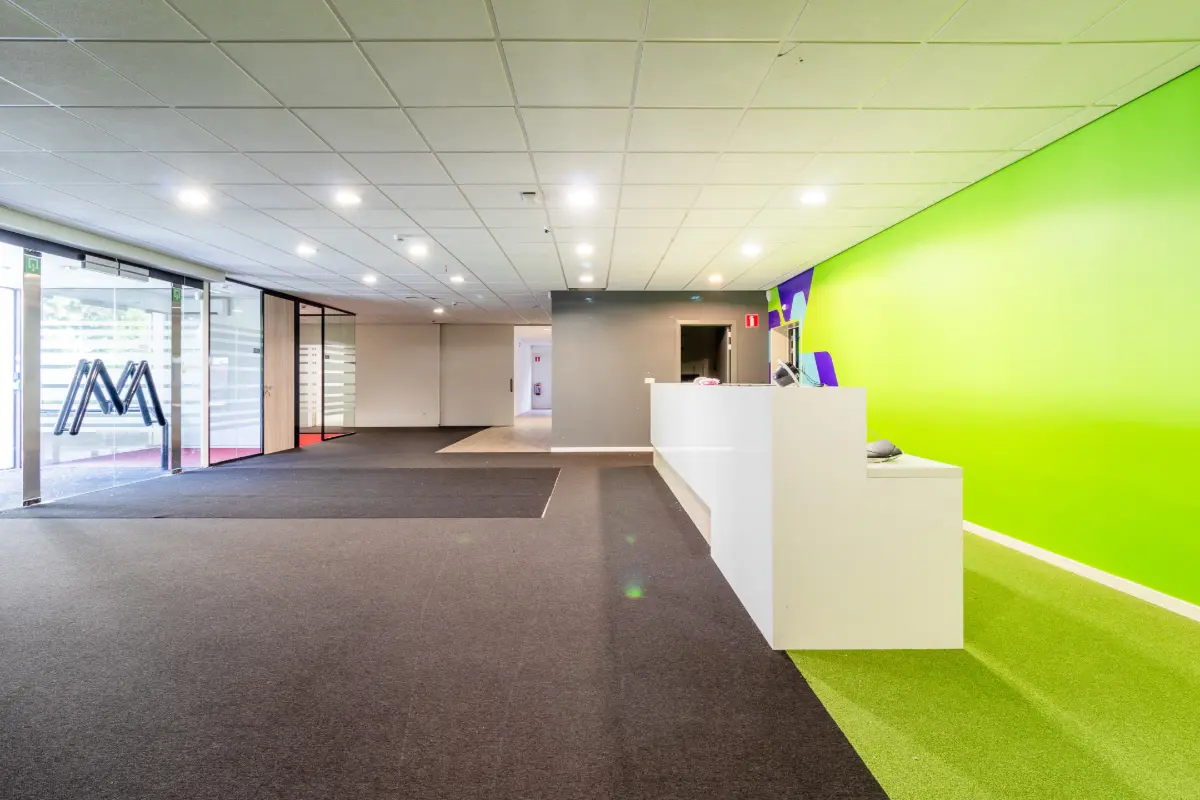 Commerce à louer à Overijse 3090 6000.00€  chambres 720.00m² - Annonce 580876