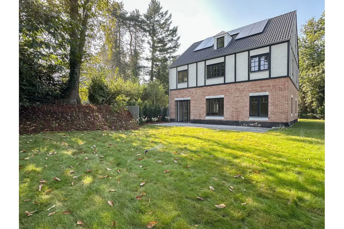 Maison à louer à La Hulpe 1310 2800.00€ 4 chambres 230.00m² - Annonce 581379