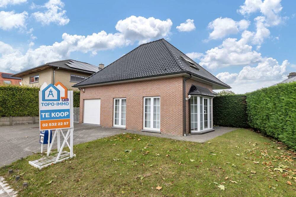 Huis te  koop in Roosdaal 1760 449000.00€ 4 slaapkamers 197.00m² - Zoekertje 581200