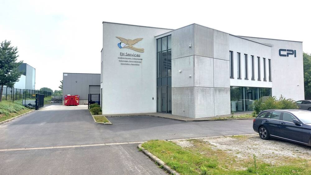 Commerce à louer à Nivelles 1400 3500.00€  chambres 592.00m² - Annonce 580875
