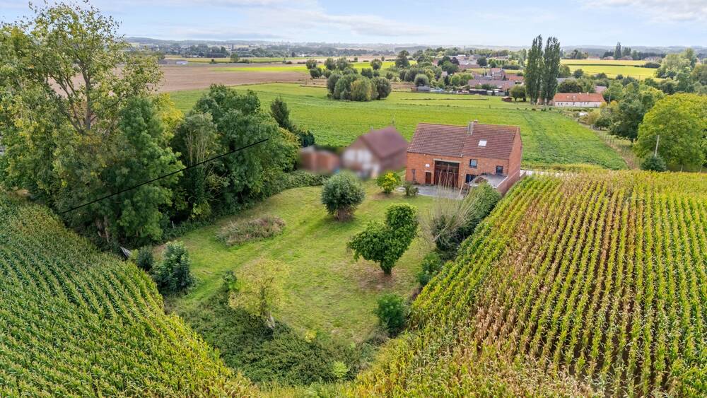 Huis te  koop in Bever 1547 395000.00€ 3 slaapkamers 188.00m² - Zoekertje 583822