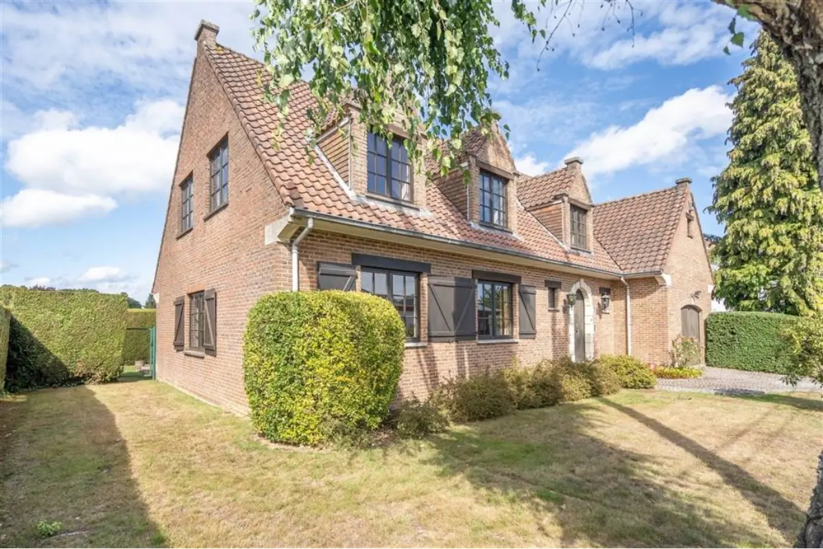 Villa à vendre à Hoeilaart 1560 625000.00€ 4 chambres 298.00m² - Annonce 583651