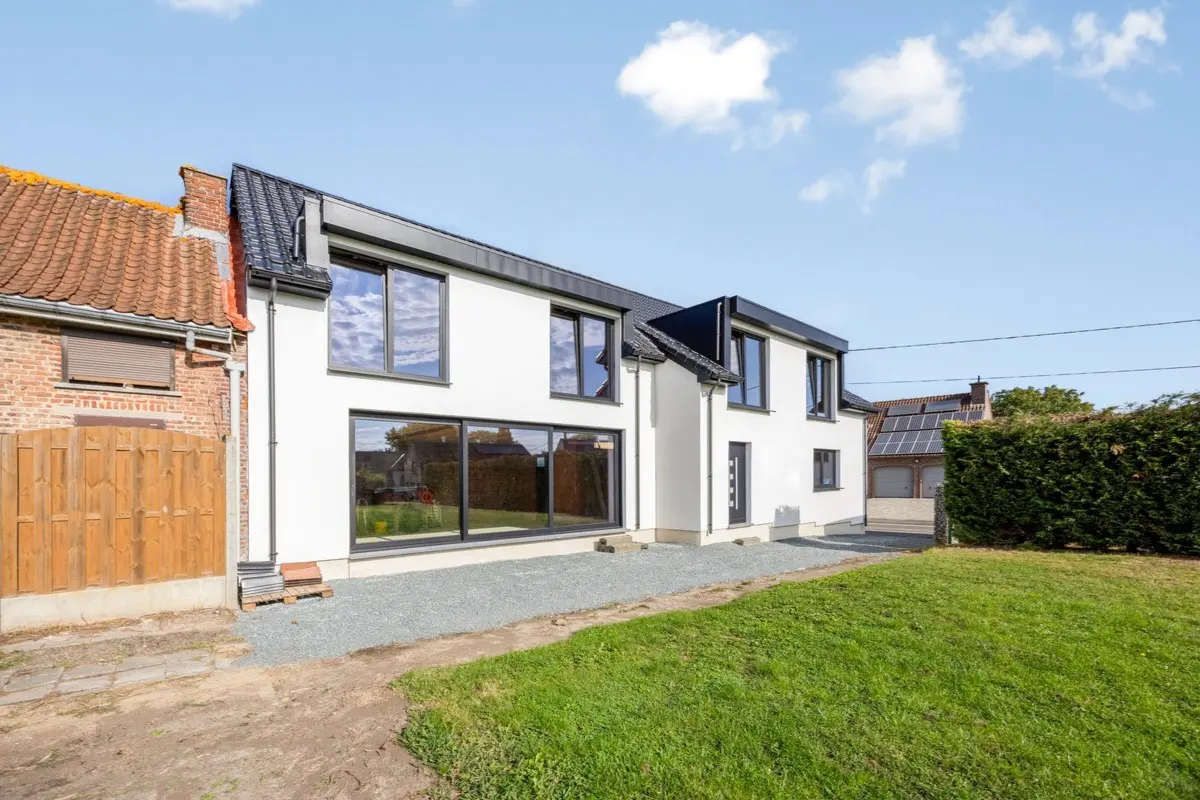 Maison à vendre à Herfelingen 1540 375000.00€ 5 chambres m² - Annonce 583459