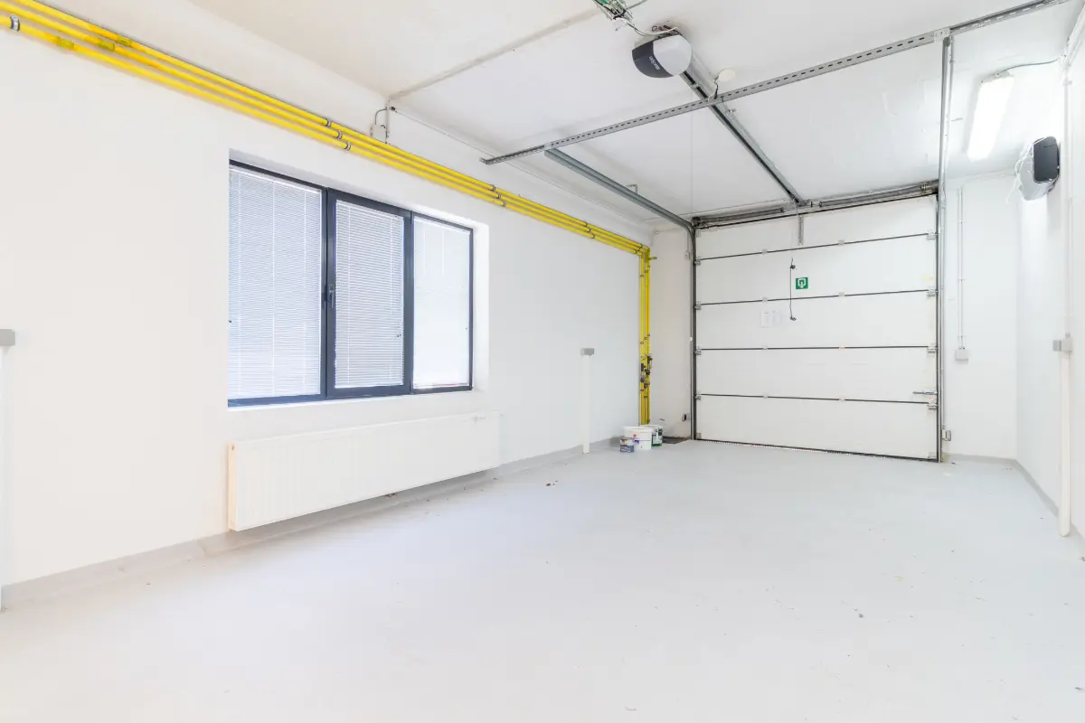 Commerce à louer à Nivelles 1400 2300.00€  chambres 244.00m² - Annonce 584590