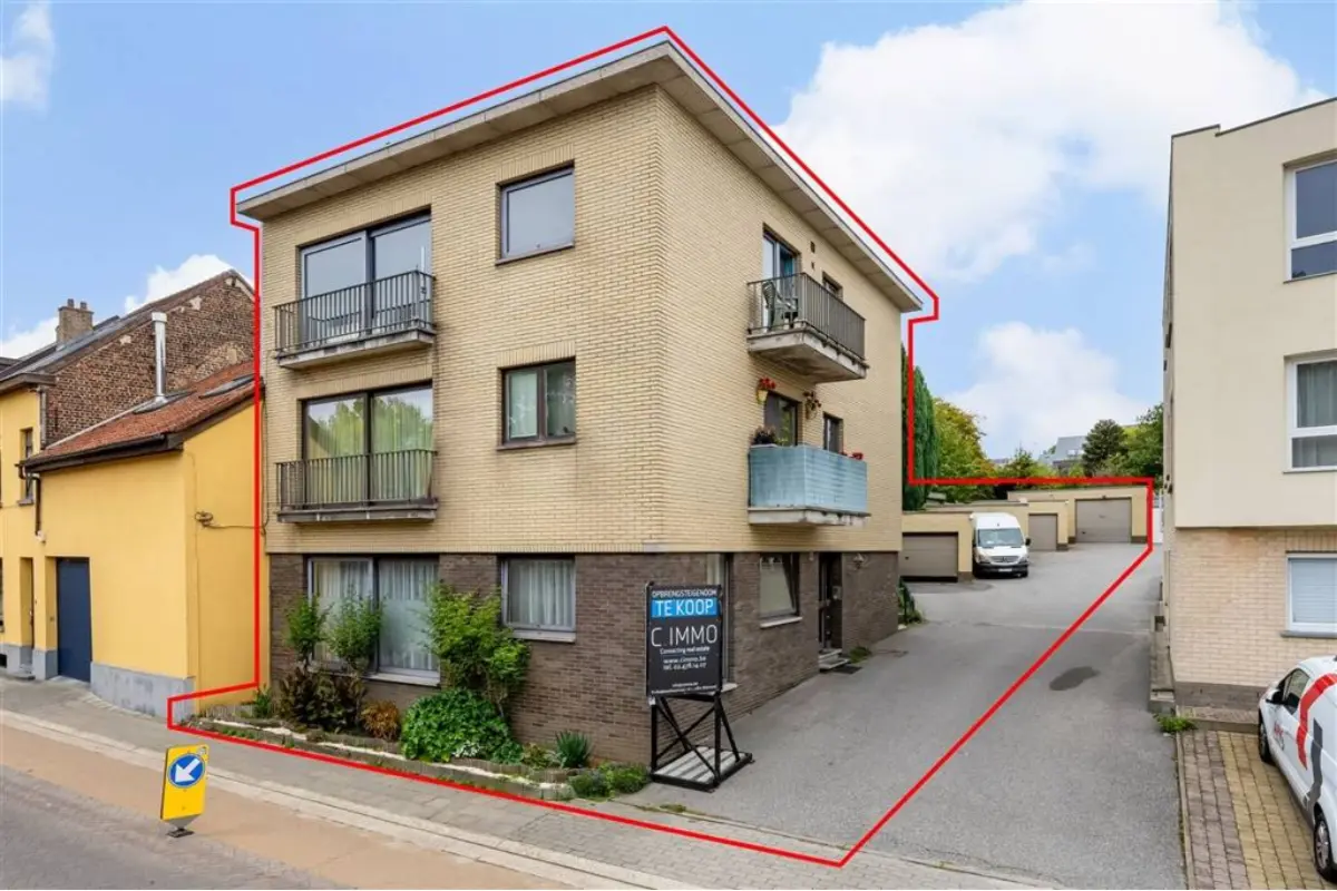 Appartementsgebouw te  koop in Relegem 1731 895000.00€ 6 slaapkamers 265.00m² - Zoekertje 585757