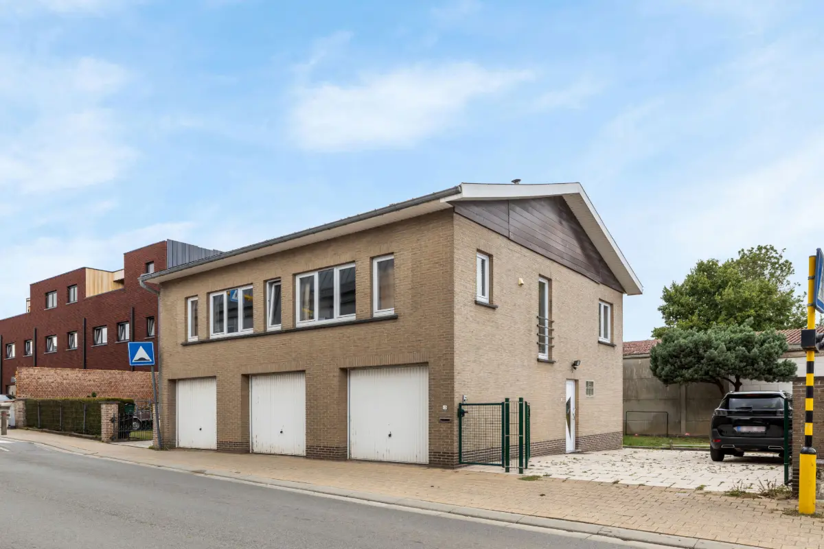 Huis te  koop in Bever 1547 325000.00€ 2 slaapkamers 135.00m² - Zoekertje 586434