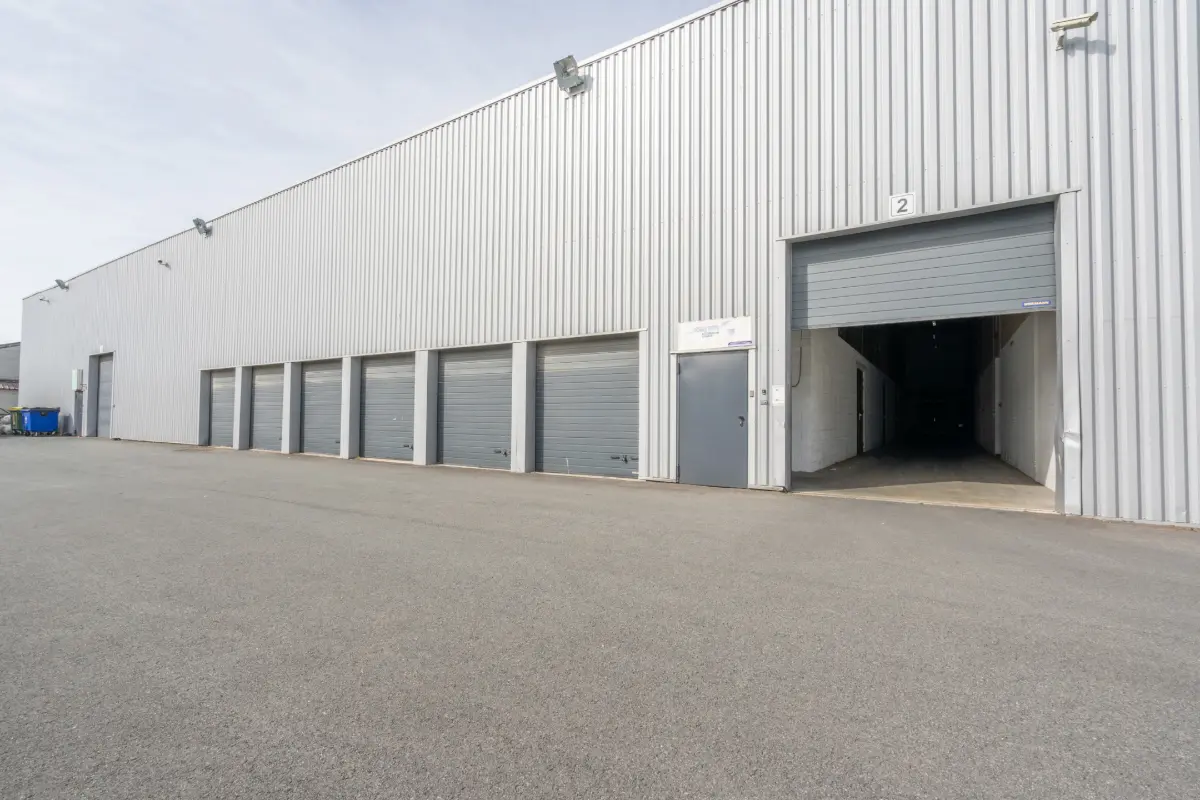 Commerce à louer à Nivelles 1400 1925.00€  chambres 275.00m² - Annonce 585761