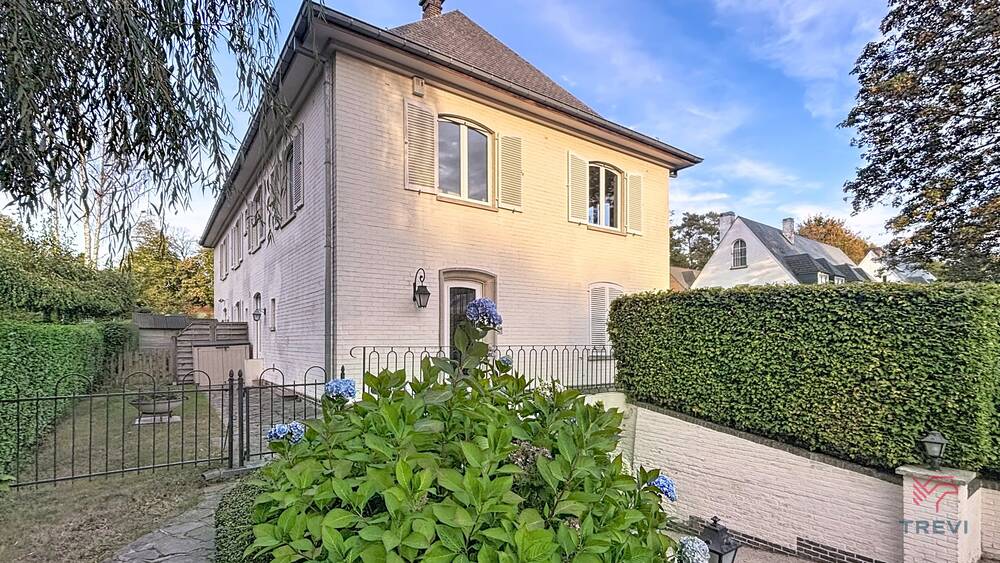 Maison à louer à Rhode-Saint-Genese 1640 1850.00€ 3 chambres 145.00m² - Annonce 586158