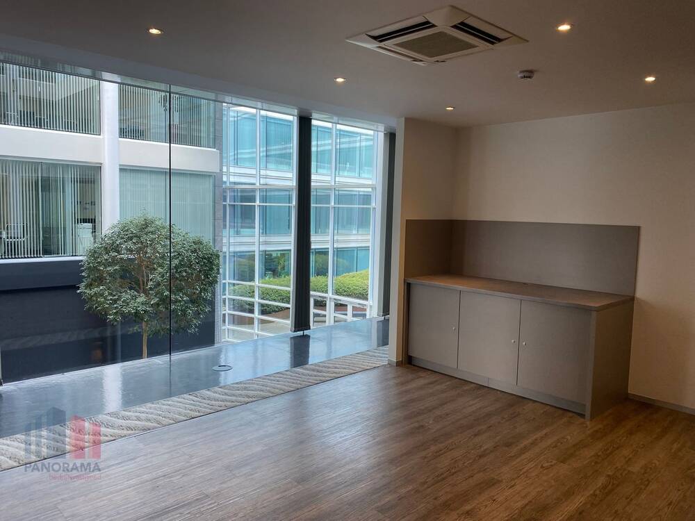 Commerce à louer à Vilvorde 1800 31707.00€ chambres 2624.00m² - Annonce 585802