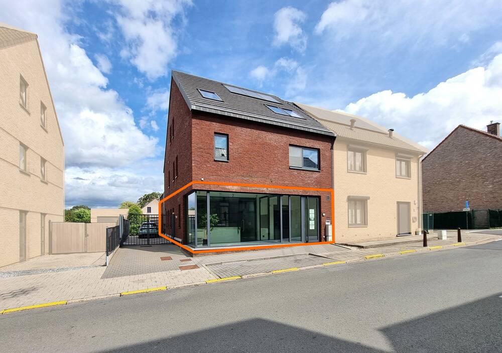 Commerce à louer à Roosdaal 1760 1500.00€  chambres 120.00m² - Annonce 586164